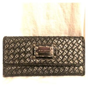 NINE WEST Metalic silver wallet